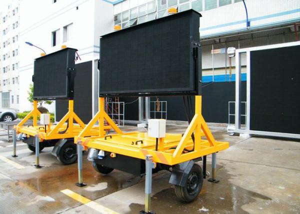 Dual Color P16 Portable Variable Message Sign Traffic Control With High Visible