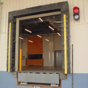Warning Stripe Industrial Durable Loading Dock Seals , Double Weaved Fabric