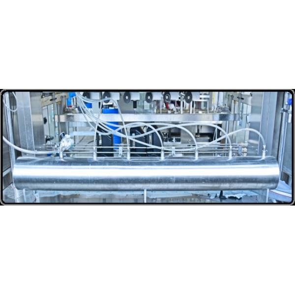 1-4L 21 Bpm Foaming Weighing Liquid Filling Machine Semi Automatic Bottle Filling Machine 2.0KW