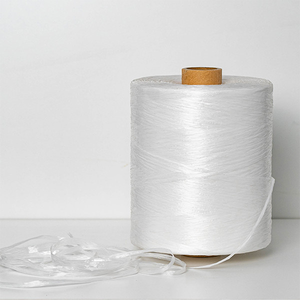 Beige Color Non Twist Fibrillated Polypropylene Thread 220 Tex 2200 Denier 3ply