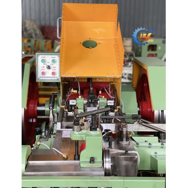 M6 Rivet Heading Machine