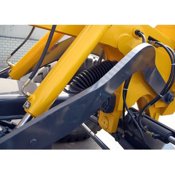 Cummins Engine Motorized Grader , 500MM Cutting Depth Heavy Construction Equipment