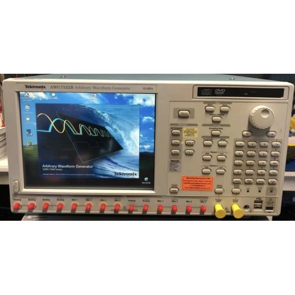 AWG7122B 12 GS/s Tektronix Arbitrary Waveform Generator 2 Ch