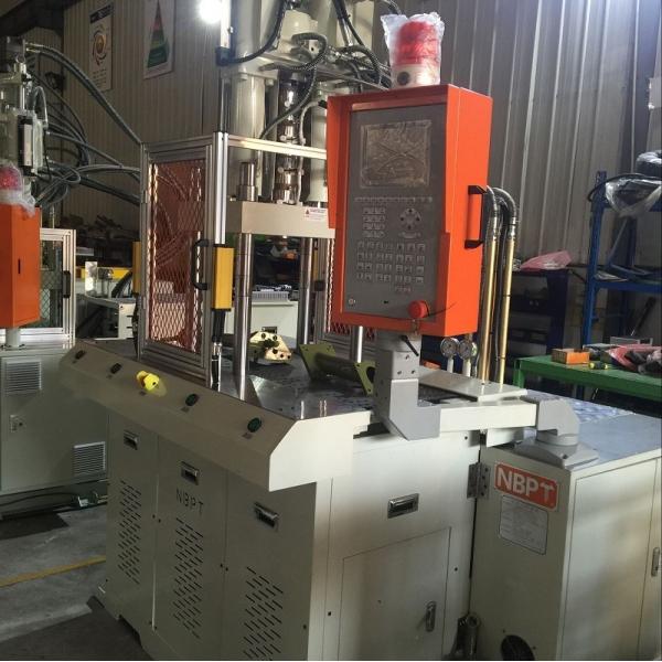 Efficient Small Size 35ton VERTICAL Injection Molding Machine Make To Wire Line