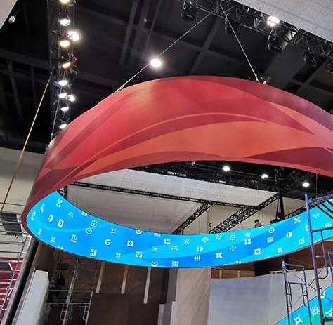 CE/ROHS/FCC/SGS Flexible LED Screen With LVP 605S Video Processor And 128×128