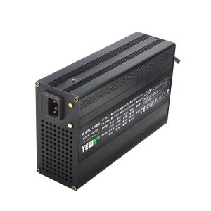 Quality 900W 24 Volt 25 Amp AGV Battery Charger OEM / ODM MCU Controlled for sale