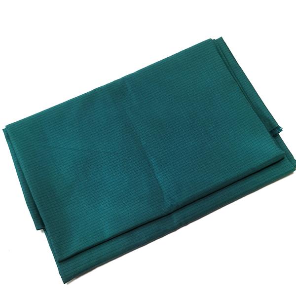 166*89 Anti Static Polyester Fabric 5mm Grid For Disposable Protective Gown