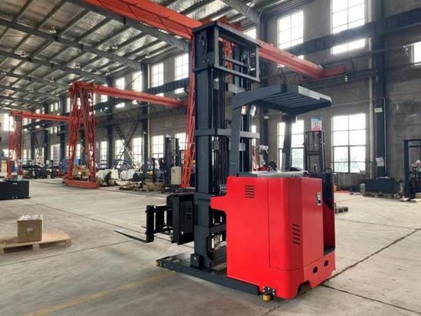 Buy YONGJIELI 3 Way Pallet Stacker Minimum 1480mm Stacking Channel at wholesale prices