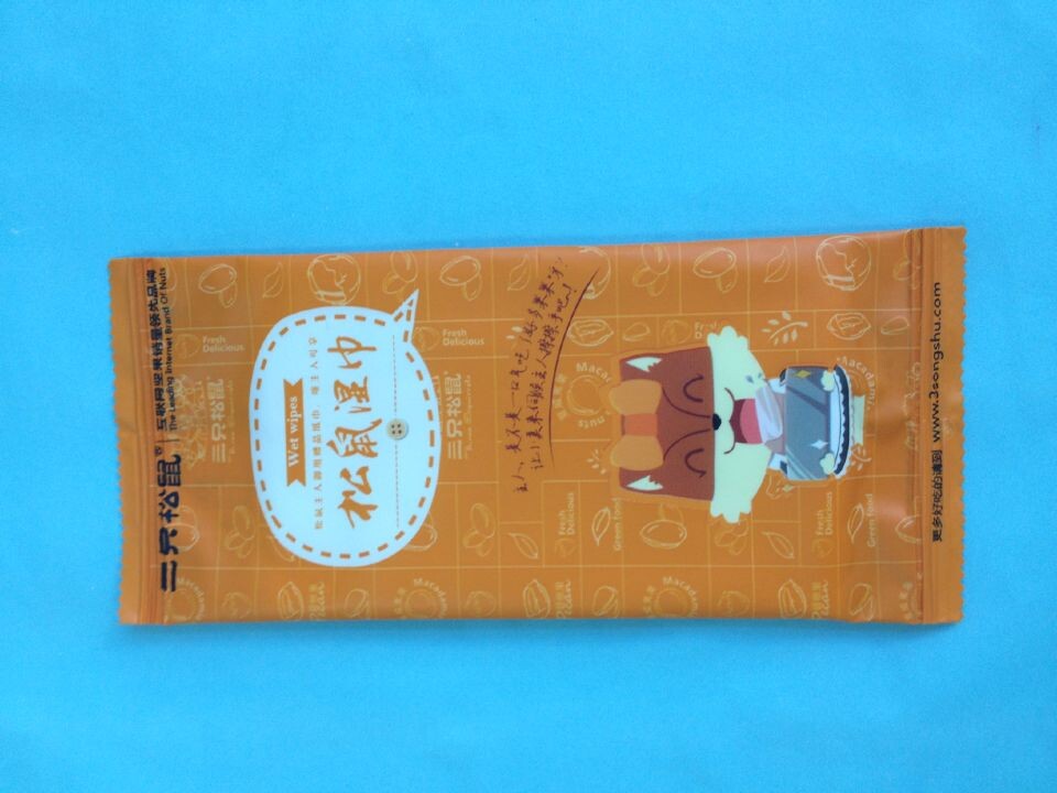 China factory single packed customized restaurant wet tissue paper wipes
