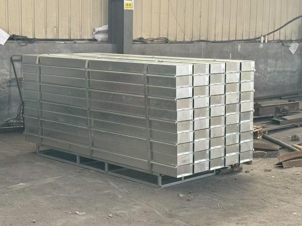 Buy Cold Rolled Smooth Surface Concrete Sleepers Molds For Precast Concrete Retaining Wall at wholesale prices