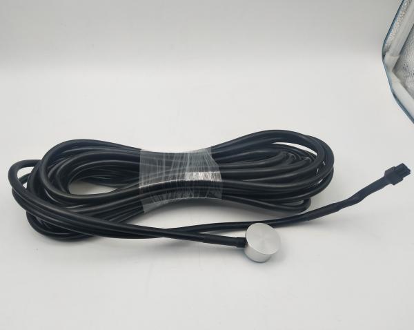 Non-invasive ultrasonic level transmitter for fuel monitoring with peripheral