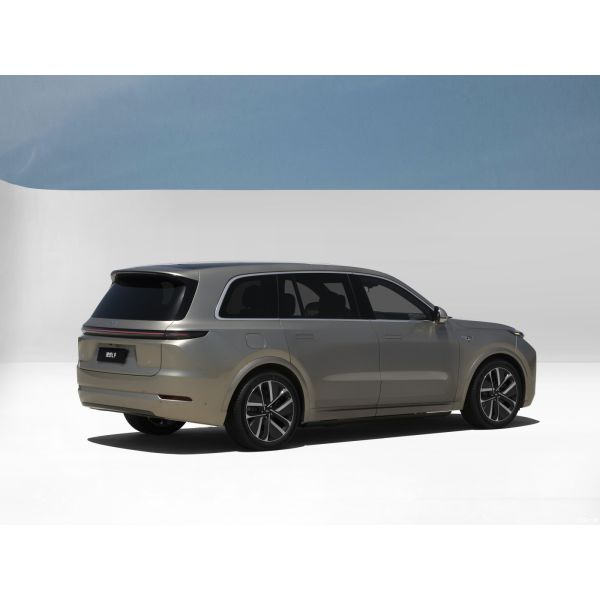 2022 2023 Li Xiang One L7 L8 L9 Electric Car SUV with WLTC Comprehensive Operating Range of 1100km and 0.5h Charging Time