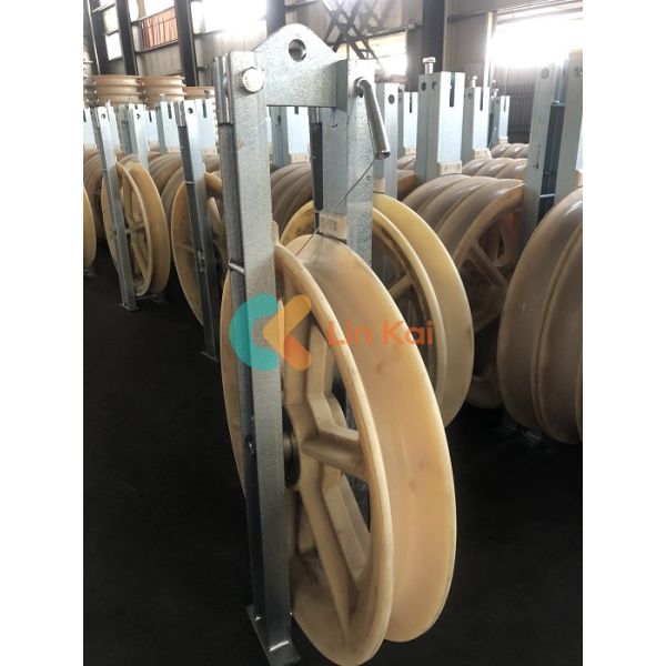 Three Nylon Sheaves Conductor Transmission Line Stringing Blocks