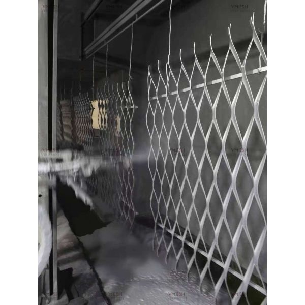 Low Carbon Expanded Metal Mesh Powder Coated for Building Decoration