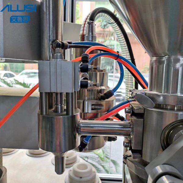 Soft Cosmetic Cream Plastic Tube Filling And Sealing Machine 4000PCS/H Automatic