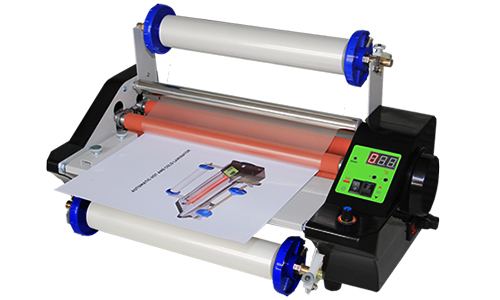 Efficient Small Format Laminator 5m/min Desktop Laminators For Pouch And Foil Lamination