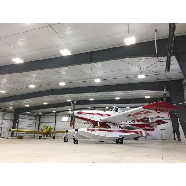 Low Carbon Steel Hangar Workshop Building with Multifunctional Prefab Steel Structure