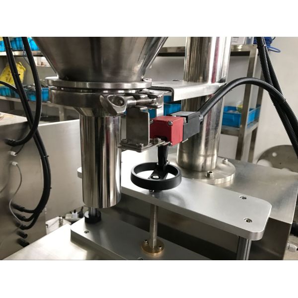 50 / 60 Hz Small Powder Filling Machine 1 - 30 Bots / Min Filling Speed