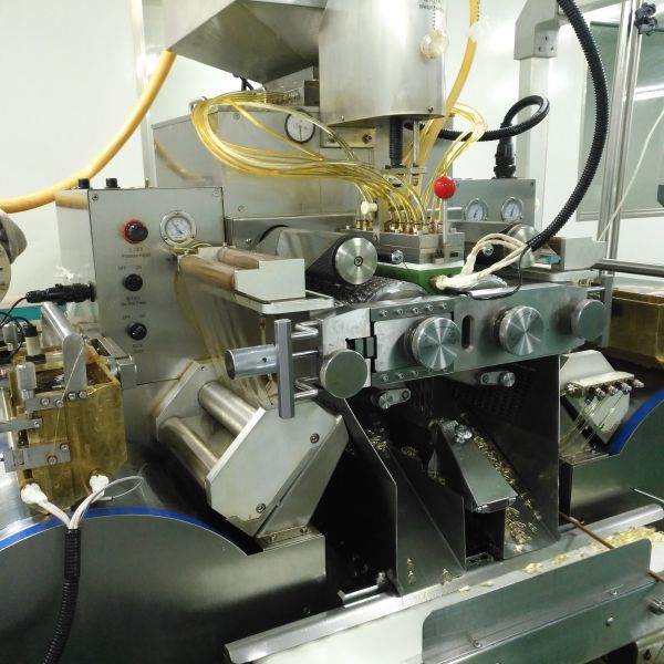 10 inch Pharmaceutical Softgel Capsule Machine For Fish Oil Softgel 120000 Pcs / H