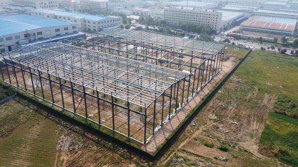Buy Prefab H-Section Steel Structure Workshop With Bridge Crane Anti-Corrosion at wholesale prices