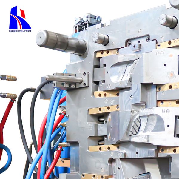 S136H PMMA Pad Print Toolmaking Services Injection Molding Edge Gate