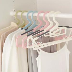 China Indoor Houseware Plastic Products Plastic Coat Hangers Non Slip on sale