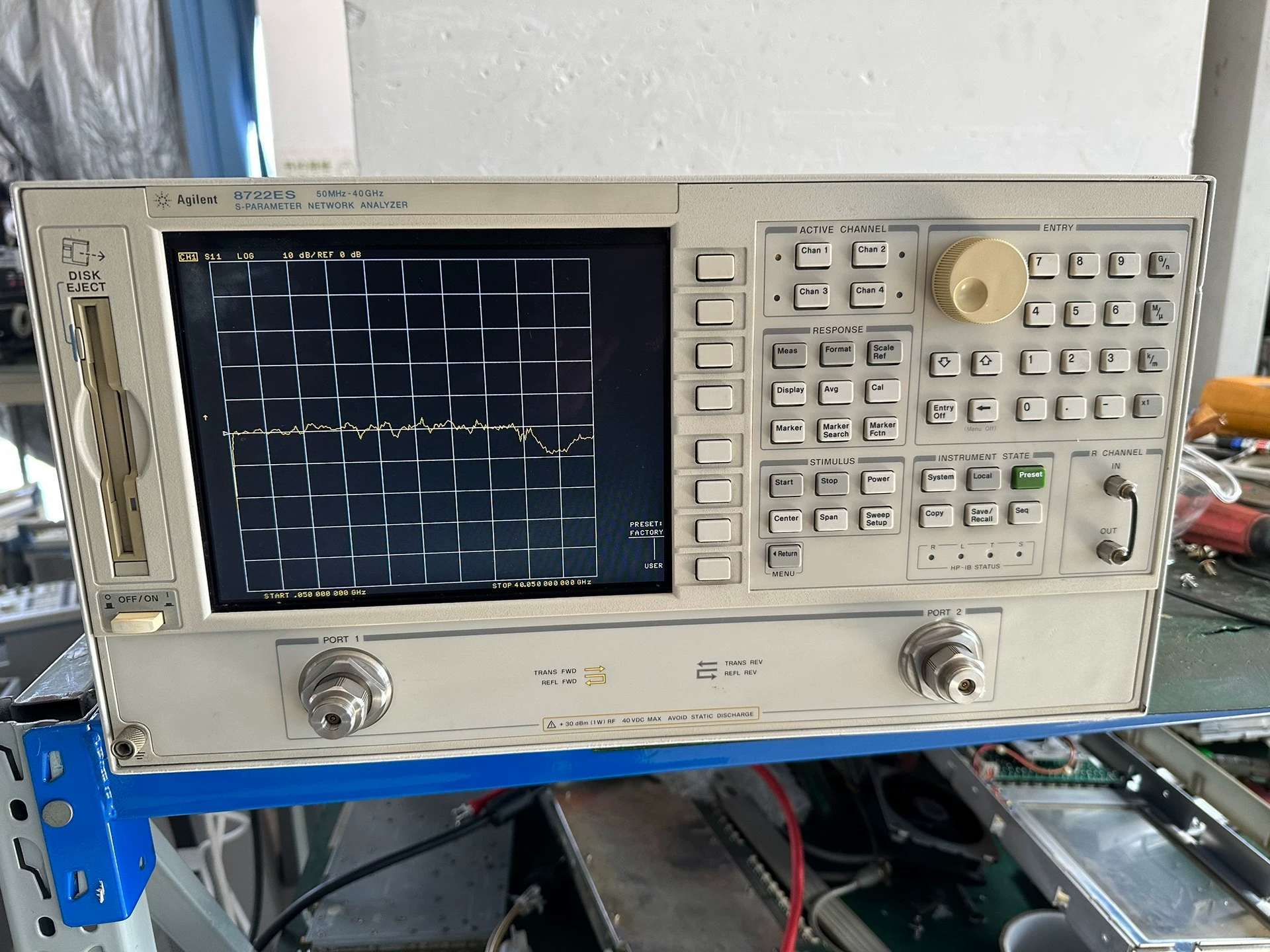 Used Agilent 8722ES S Parameter Vector Network Analyzer VNA 40 GHz