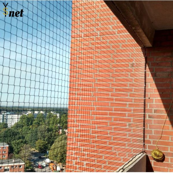 China Supplier Netting X 50' Anti-bird Net for Bird Poultry Aviary. Bird protection netting or pigeon nets simply reverse the function of aviary nets.