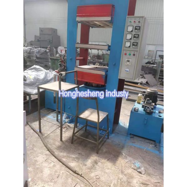 OEM 160T Solid Tire Vulcanizing Machine 160tons Making Machine