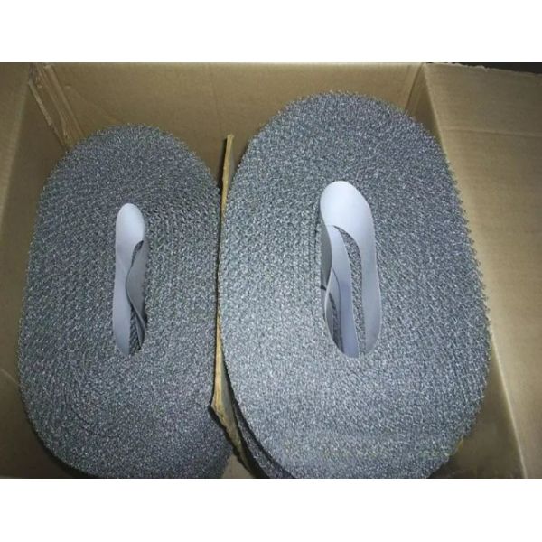 Medium Filter Compressed Knitted Wire Mesh