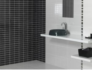 China PRIMERA 10x20cm Ceramic Subway Tiles Kitchen Bathroom White Black Glossy 14kgs/Ctn on sale