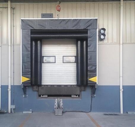 Buy Custom Retractable Dock Shelter , Loading Bay Equipment For Container Load at wholesale prices