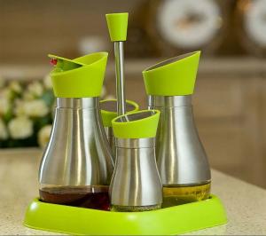 Quality 2015New Design Hot Sale Glass Jar Glass Oil and Vinegar Bottle Spice Jar Storage Jar Cruet for sale