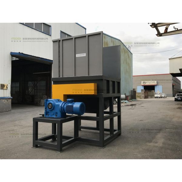 PET Recycling Plastic Bottle Baler Machine Breaker Bale Opener