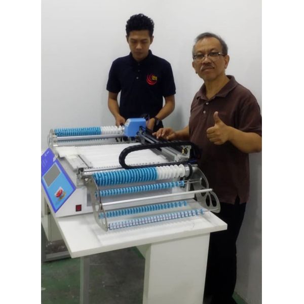 High Accuracy 6 Kinds Desktop SMT Pick And Place Machine Charmhigh PCB Assembly Line