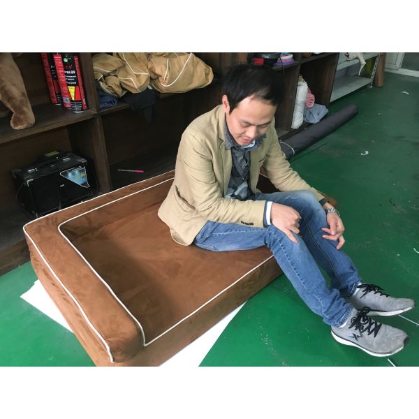 Waterproof Orthopedic Foam Dog Bed , Sofa Bolster Chipped Memory Foam Dog Bed