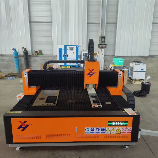 3000*1500mm CNC Fiber Laser Cutter 3000W 6000W 12000W Max Raycus For Sheet Metal