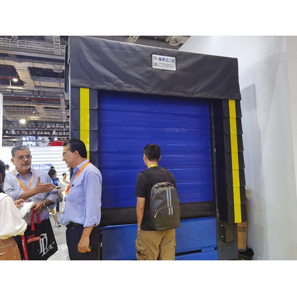Industrial Position Adjustable Loading System Dock Door Shelter for Protection From The Elements and Weather Resistance