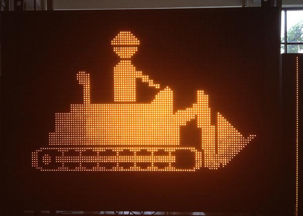 Buy Monochrome P20 VMS Traffic Signs LED Message Displays Dynamic Message at wholesale prices