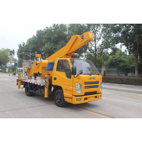 Qingling Isuzu 600P 120 Horsepower 4X2 Double-row Aerial Work Truck (Xugong Brand) High-altitude Operation Trucks