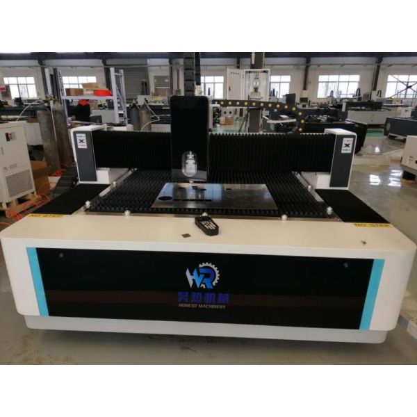 Fully Automatic CNC Laser Cutting Machine HN1530 Three phase 380V